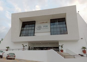 OBTIENE FGR VINCULACIÓN A PROCESO CONTRA UNA PERSONA POR TRANSPORTE DE 40 MIGRANTES