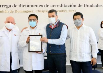 Rutilio Escandón arranca en Comitán la reconversión de 112 Unidades Médicas del estado