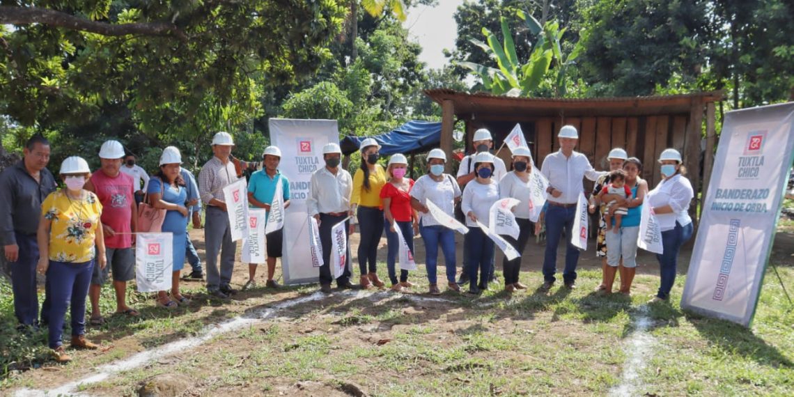 Julio Gamboa firme en su compromiso de gestionar obras de impacto social