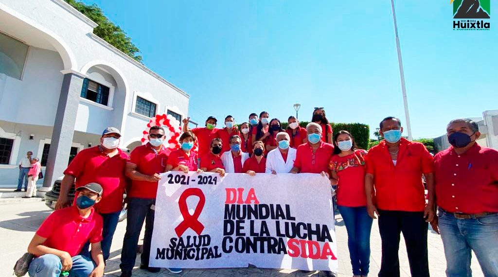 En el marco del “Día mundial de la lucha contra el VIH”, el H. Ayuntamiento que Preside el C.P. Carlos Eduardo Salazar Gam y la Mtra. Georgina Coutiño Verdugo.