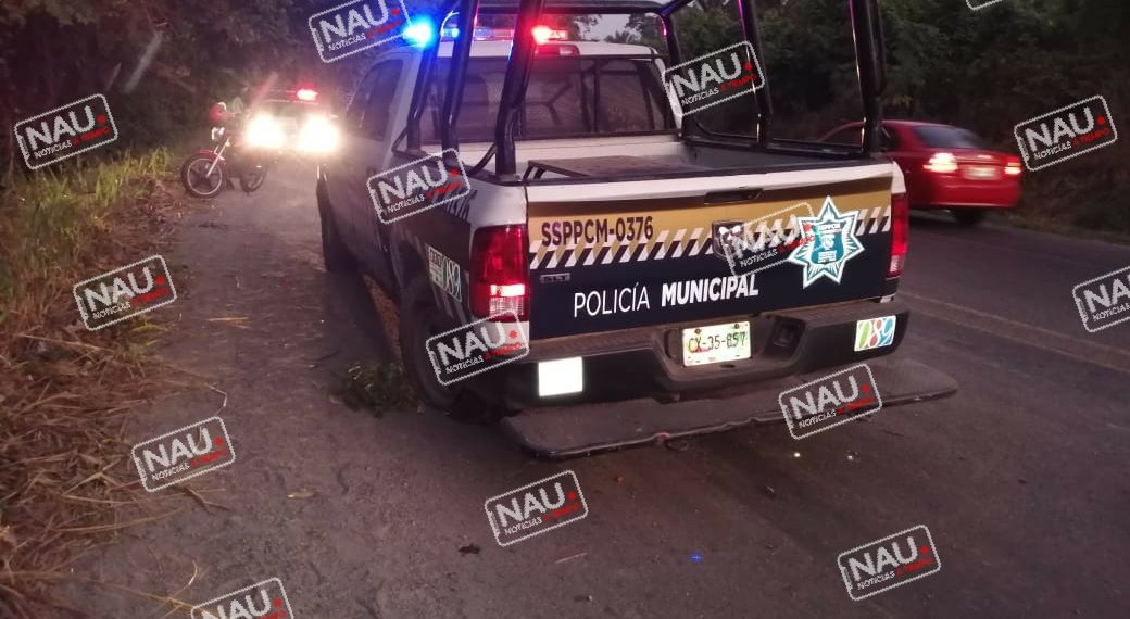 Roban con violencia un taxi en la Colonia Morelos.