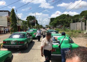 Denuncian transportistas de la costa de Chiapas incremento de cobro de piso.
