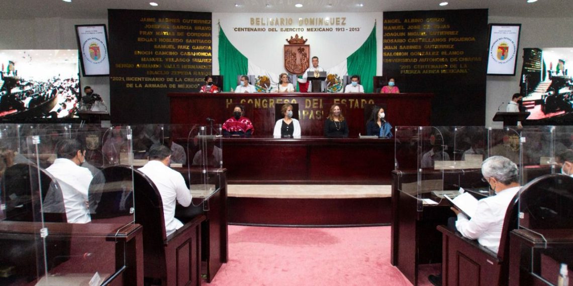 Destacan diputados austeridad y transparencia en Tercer Informe de Gobierno.