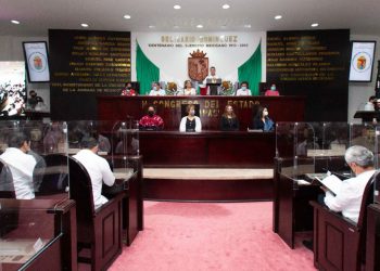 Destacan diputados austeridad y transparencia en Tercer Informe de Gobierno.