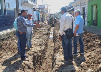 La supervisión constante de las obras, permite la transparencia en la aplicación de los recursos, además de constatar los avances de cada acción emprendida.