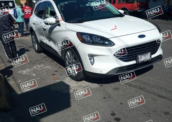 Embisten a motociclista.