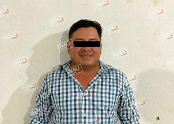 Detienen a sujeto bajo los efectos del alcohol por conducir un vehículo.