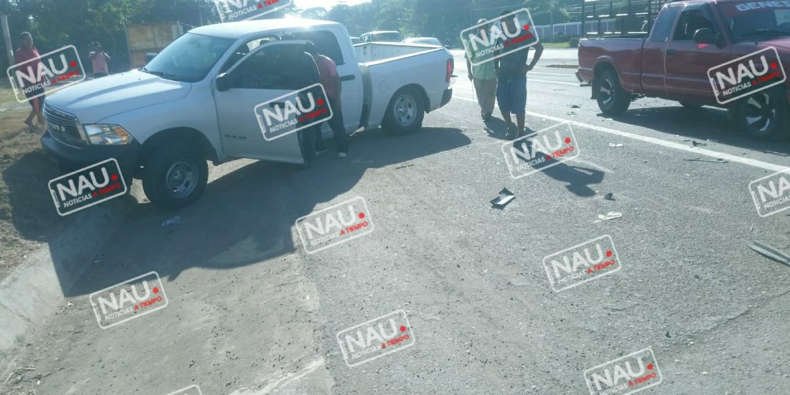 Solo daño deja un accidente a la altura del Ejido Poste Rojo de Tapachula.