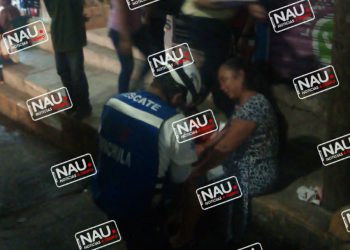 Atiende SAE a mujer que cayó de su propia altura.