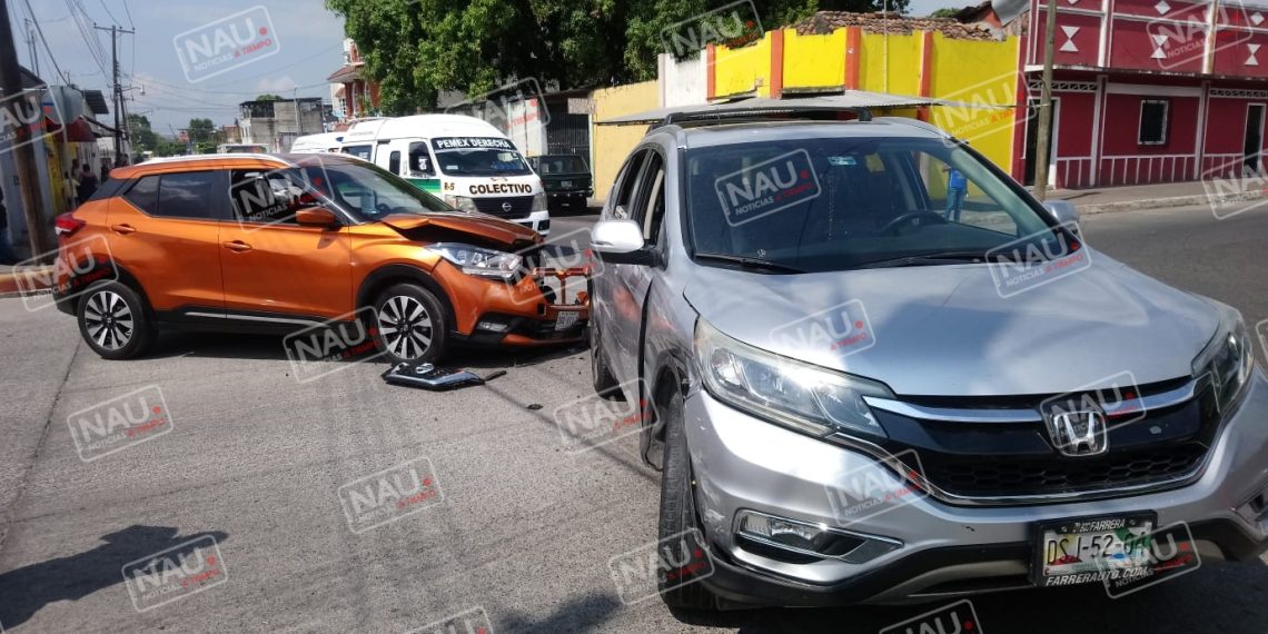 Una lesionada y daños materiales dejó accidente