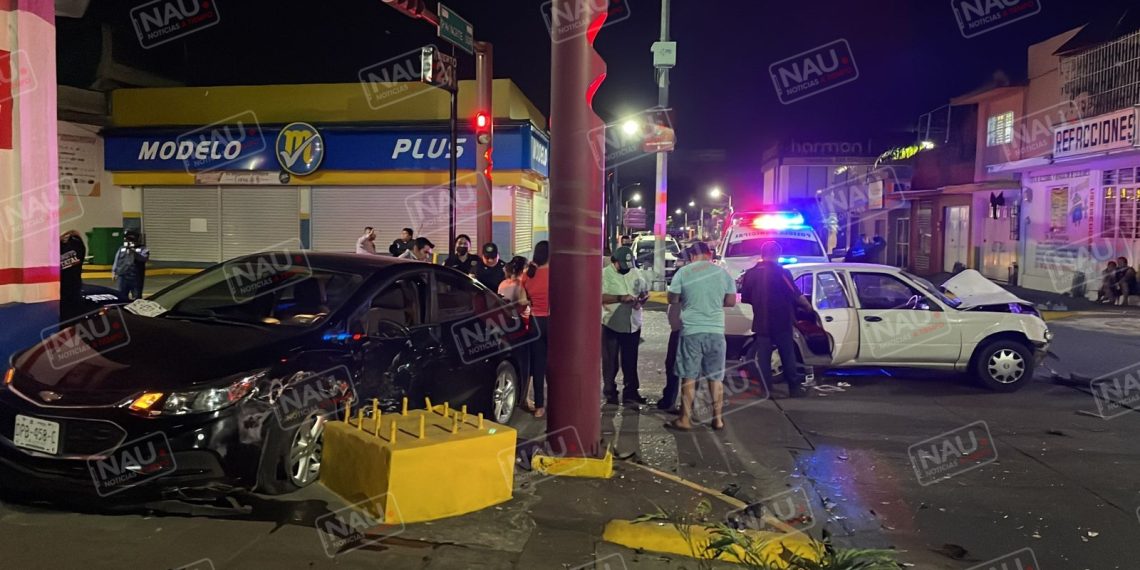 Tres lesionados deja accidente