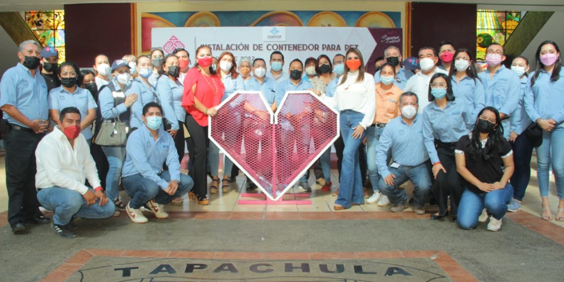 INSTALAN NUEVOS CONTENEDORES DE PET EN EL CEDECO DE LA ESTACIÓN DEL FERROCARRIL Y EN EL PALACIO MUNICIPAL