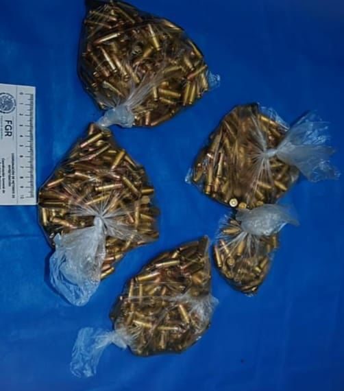 OBTIENE FGR VINCULACIÓN A PROCESO CONTRA UNA PERSONA POR ACOPIO DE ARMAS