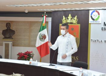 Llama Rutilio Escandón a población de Chiapas a protegerse de las lluvias y vacunarse contra el COVID-19