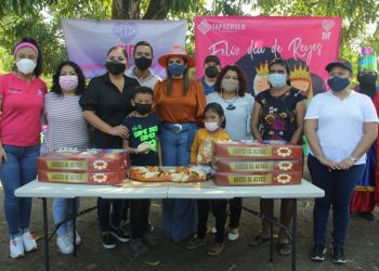 CELEBRAN DÍA DE REYES EN COMUNIDADES DE LA ZONA BAJA DE TAPACHULA