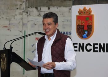 Encabeza Rutilio Escandón encendido de la luminaria número 36 mil en Tuxtla Gutiérrez
