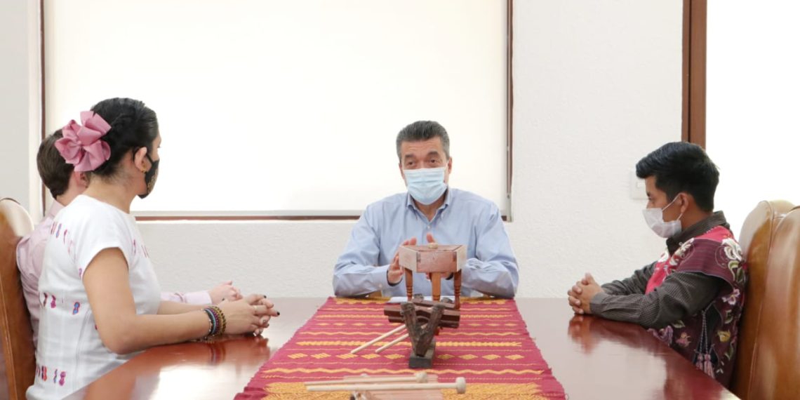 Reconoce Rutilio Escandón a jóvenes chiapanecos galardonados con el Premio Nacional de la Juventud