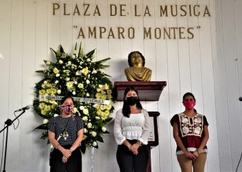 RINDEN HOMENAJE A AMPARO MONTES EN SU XX ANIVERSARIO LUCTUOSO