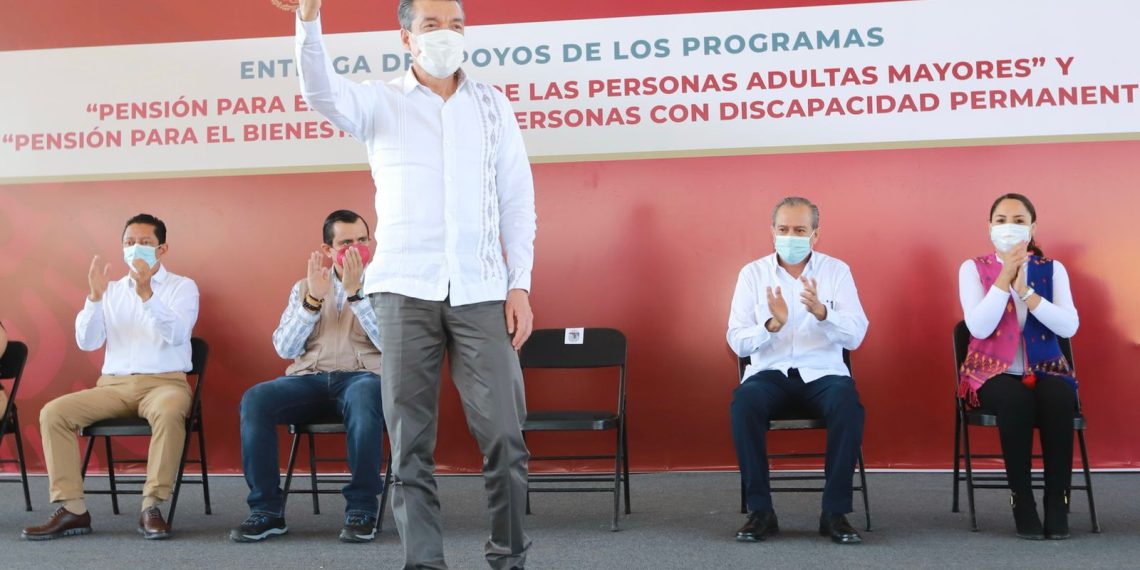 En Acala, Rutilio Escandón inicia entrega de apoyos a personas adultas mayores y con discapacidad