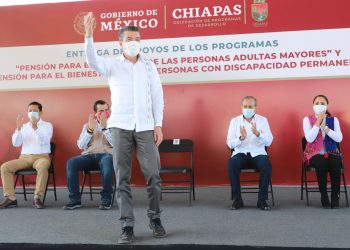 En Acala, Rutilio Escandón inicia entrega de apoyos a personas adultas mayores y con discapacidad