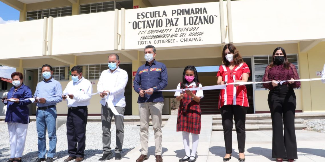 En Tuxtla Gutiérrez, Rutilio Escandón inaugura obras en Escuela Primaria “Octavio Paz Lozano” de Real del Bosque