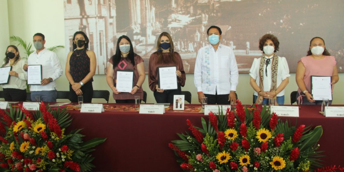 ROSY URBINA TOMA PROTESTA COMO INTEGRANTE DEL COMITÉ DE CAPACITACIÓN Y FIRMA CONVENIO CON ICATECH