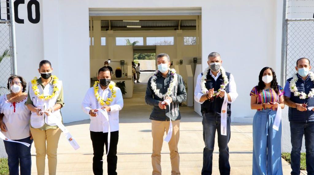 Tras 33 años de espera, se cumple al pueblo de Cintalapa con entrega de mercado público: Rutilio Escandón