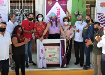 ROSY URBINA INAUGURA CALLES EN EL CENTRO DE TAPACHULA