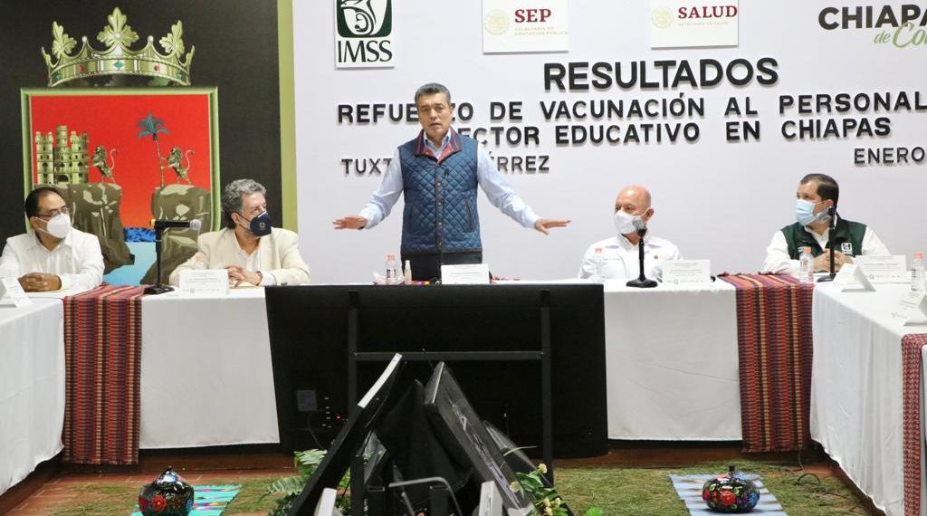 Rutilio Escandón anuncia ampliación de Jornada de Refuerzo de Vacunación a personal educativo en Chiapas