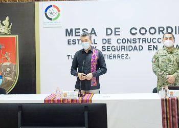 Reitera Rutilio Escandón llamado a vacunarse contra COVID-19 y evitar acudir a eventos masivos