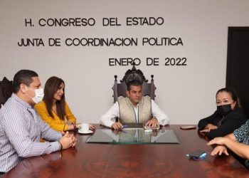 Entregan grupos Parlamentarios Agenda Legislativa 2022-2024: Yamil Melgar.