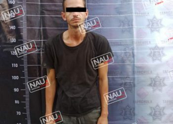 Detienen a sujeto por robo en bodega Aurrera.