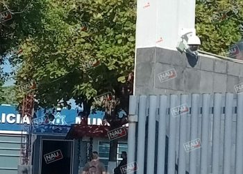 Aseguran tres elementos de la Policía Municipal.