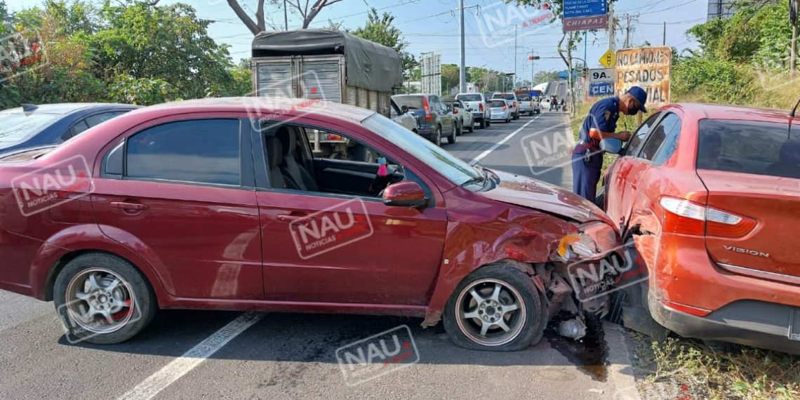Dio vuelta en U y termino ocasionado accidente.