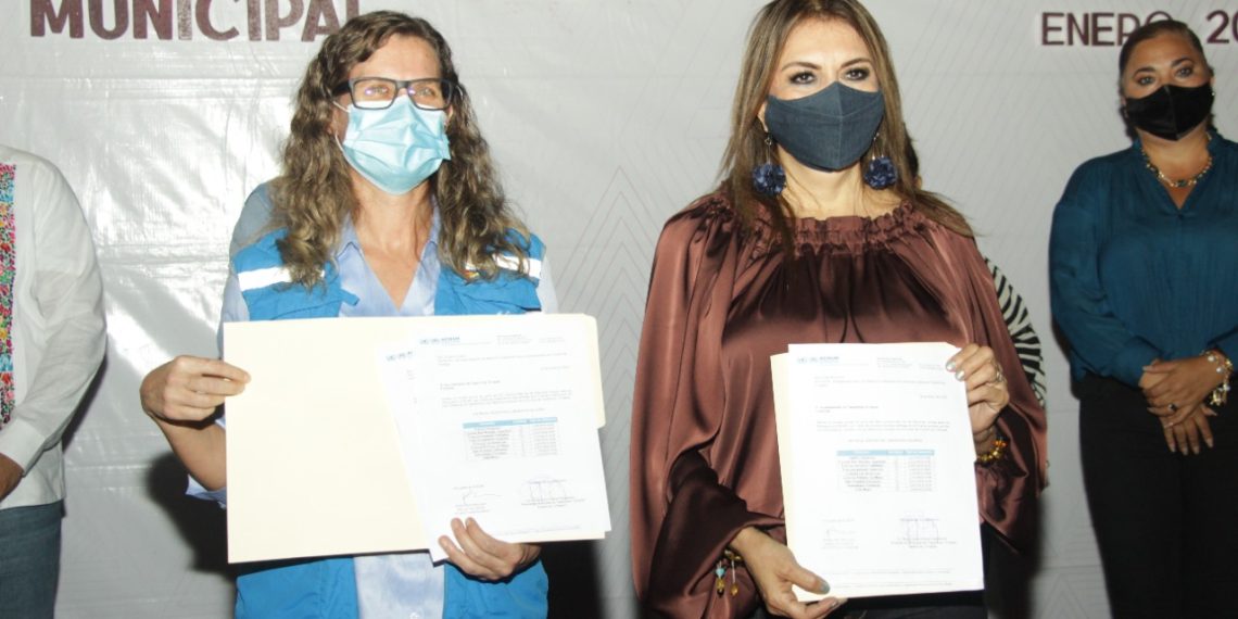 ENTREGA ACNUR DONACIÓN DE LÁMPARAS SOLARES A TAPACHULA