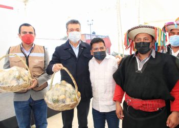 Rutilio Escandón encabeza presentación de Jóvenes Construyendo el Futuro y anuncia aumento en becas