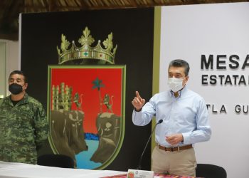 Reitera Rutilio Escandón llamado al pueblo de Chiapas a vacunarse contra el COVID-19