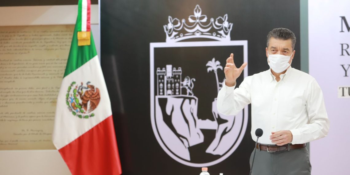 A través de 35 centros de vacunación y brigadas avanza protección de la población ante COVID-19