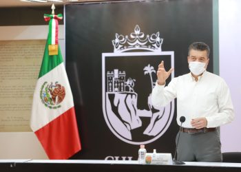 A través de 35 centros de vacunación y brigadas avanza protección de la población ante COVID-19