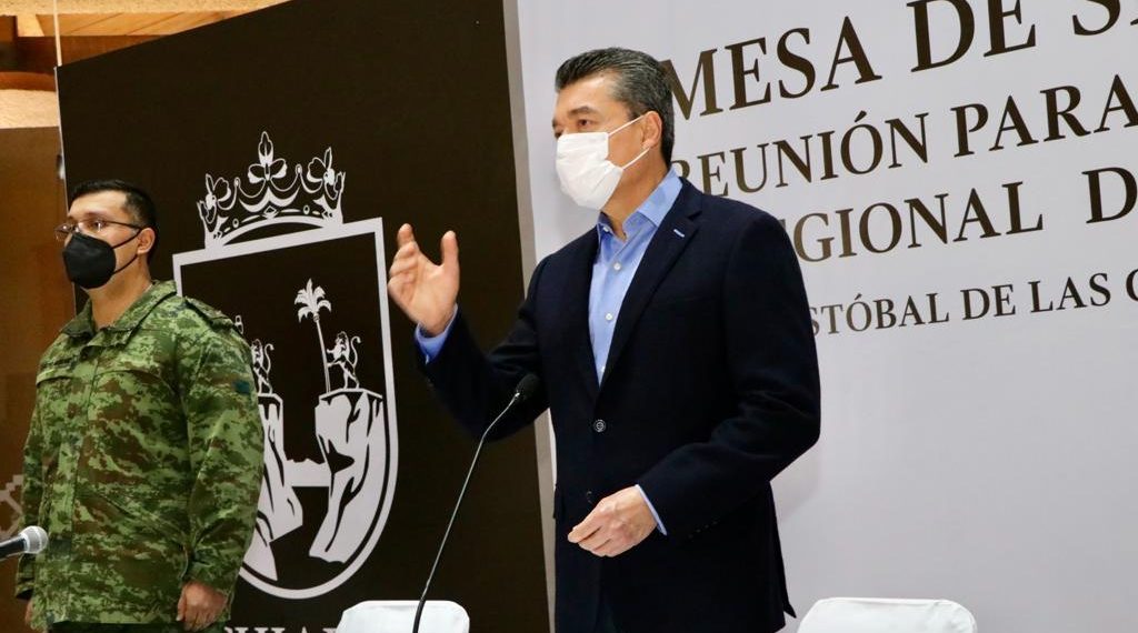 Evidencias médicas demuestran que la vacuna contra el COVID-19 cuida la salud y salva vidas