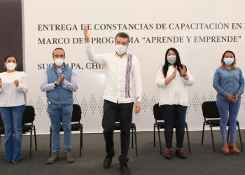Mujeres de Suchiapa se capacitan para el trabajo; reciben constancias con validez oficial de la SEP