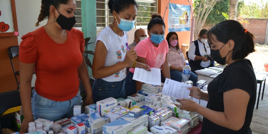 REALIZAN BRIGADAS DE SALUD EN COLONIAS DE TAPACHULA.