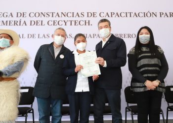 En SCLC, estudiantes de Enfermería del Cecyte Chiapas reciben constancias de capacitación