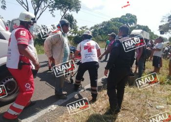 Dos lesionados deja choque de motocicleta