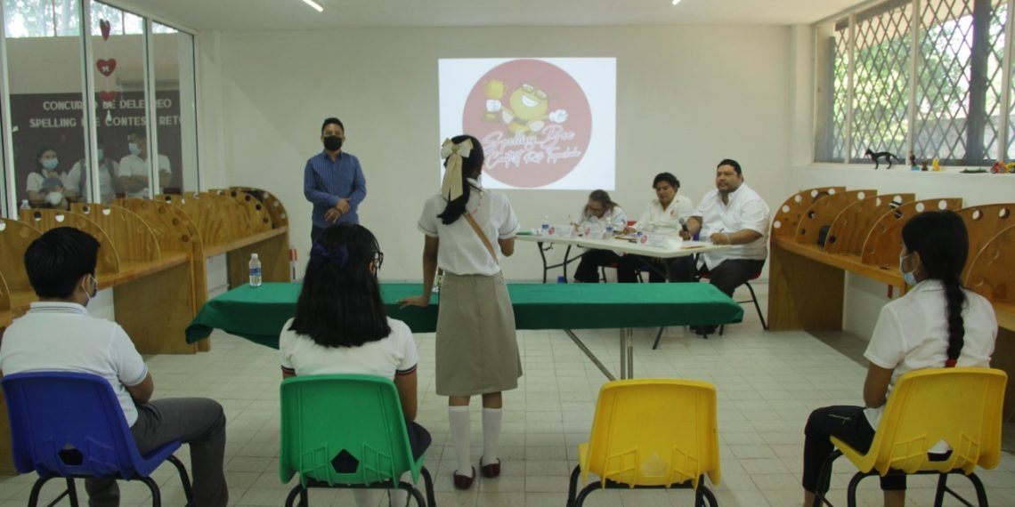 REALIZARON CONCURSO DE DELETREO EN INGLÉS EN LA BIBLIOTECA REGIONAL DE TAPACHULA