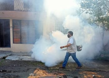 POR LA SALUD DE TODOS, SE APLICAN MECANISMOS PARA LA PREVENCIÓN DE ARBOVIRUS EN TAPACHULA