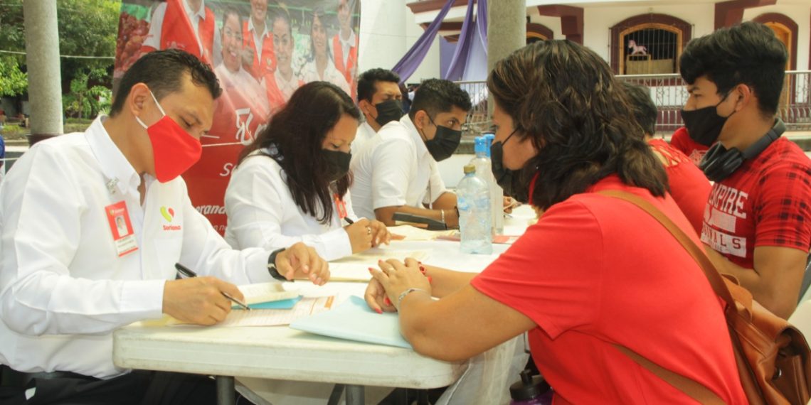 REALIZAN JUEVES POR EL EMPLEO EN TAPACHULA.