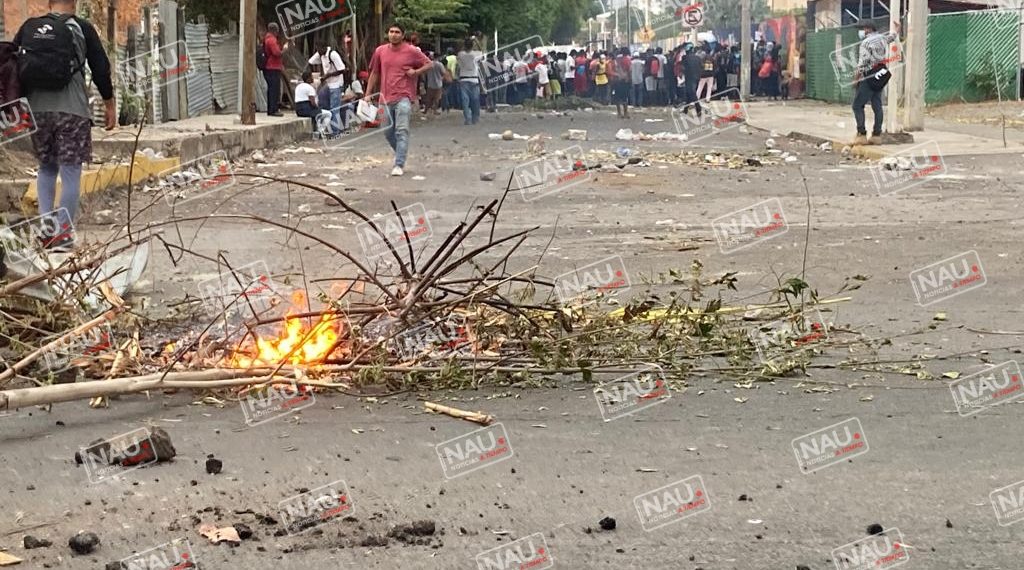 Migrantes haitianos vuelven a realizar actos vandálicos en Tapachula