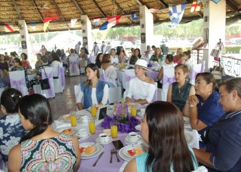 CONMEMORAN DÍA INTERNACIONAL DE LA MUJER EN ZONA NAVAL DE PUERTO CHIAPAS.