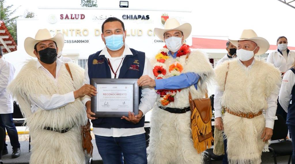 En Chamula, constata Gobernador la reconversión del Centro de Salud de Cruztón